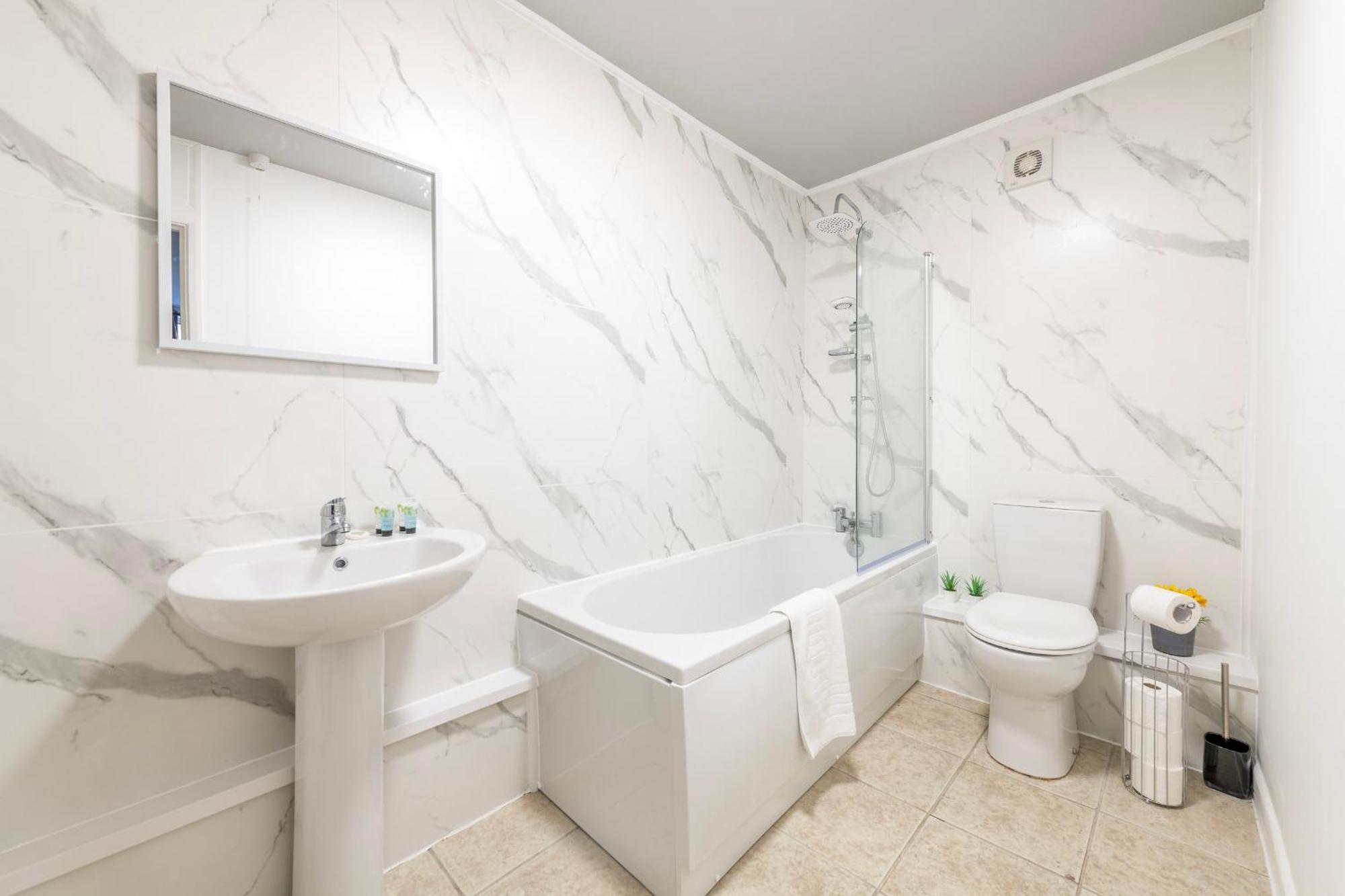 Central, Families, Contractors, Free Parking By Prescott Apartments Apartament *