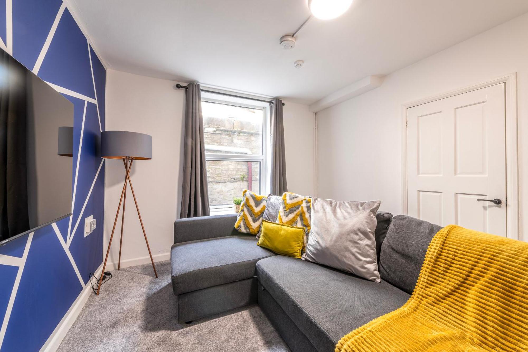 Central, Families, Contractors, Free Parking By Prescott Apartments * Bristol