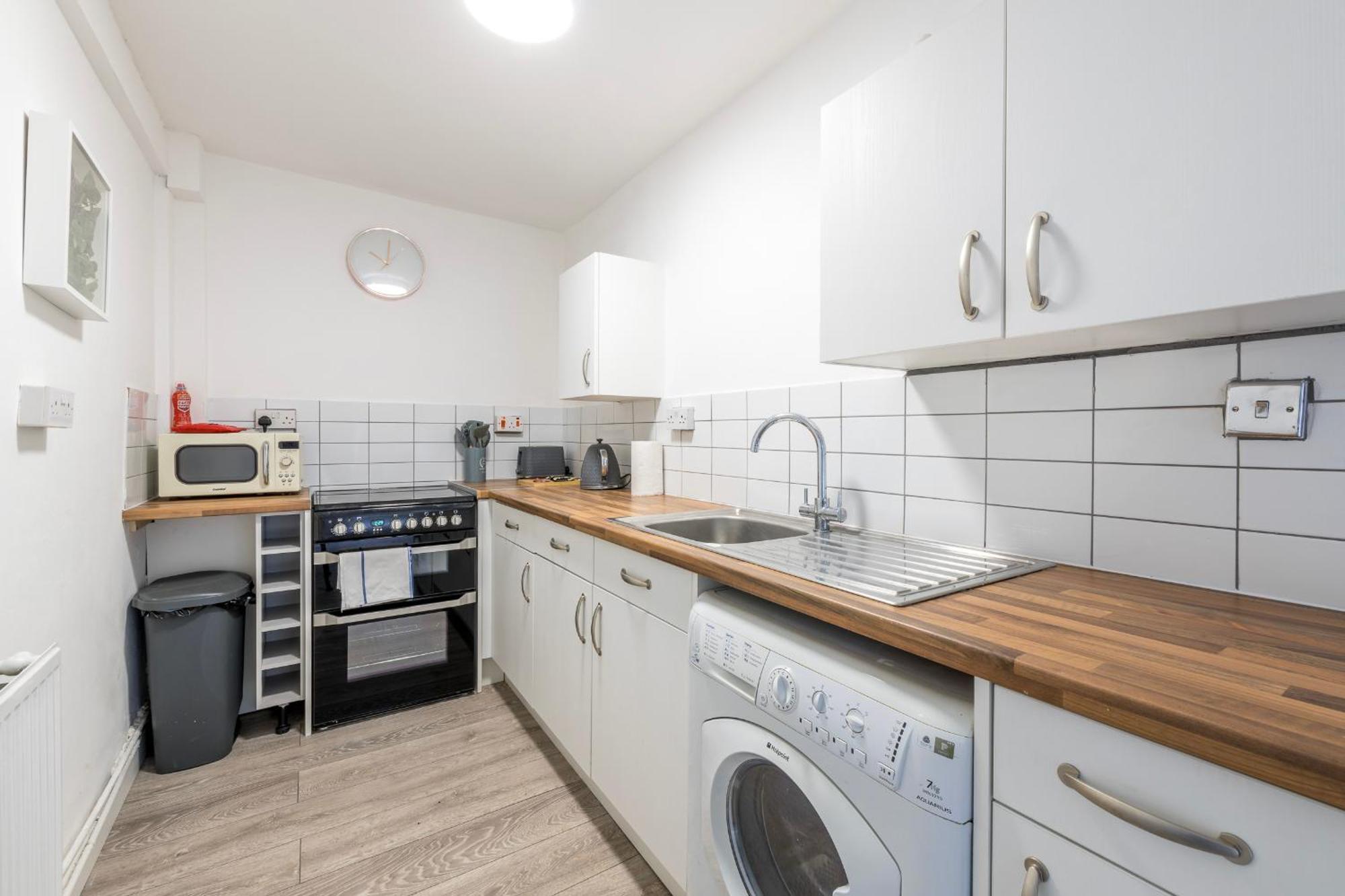 Central, Families, Contractors, Free Parking By Prescott Apartments Apartament