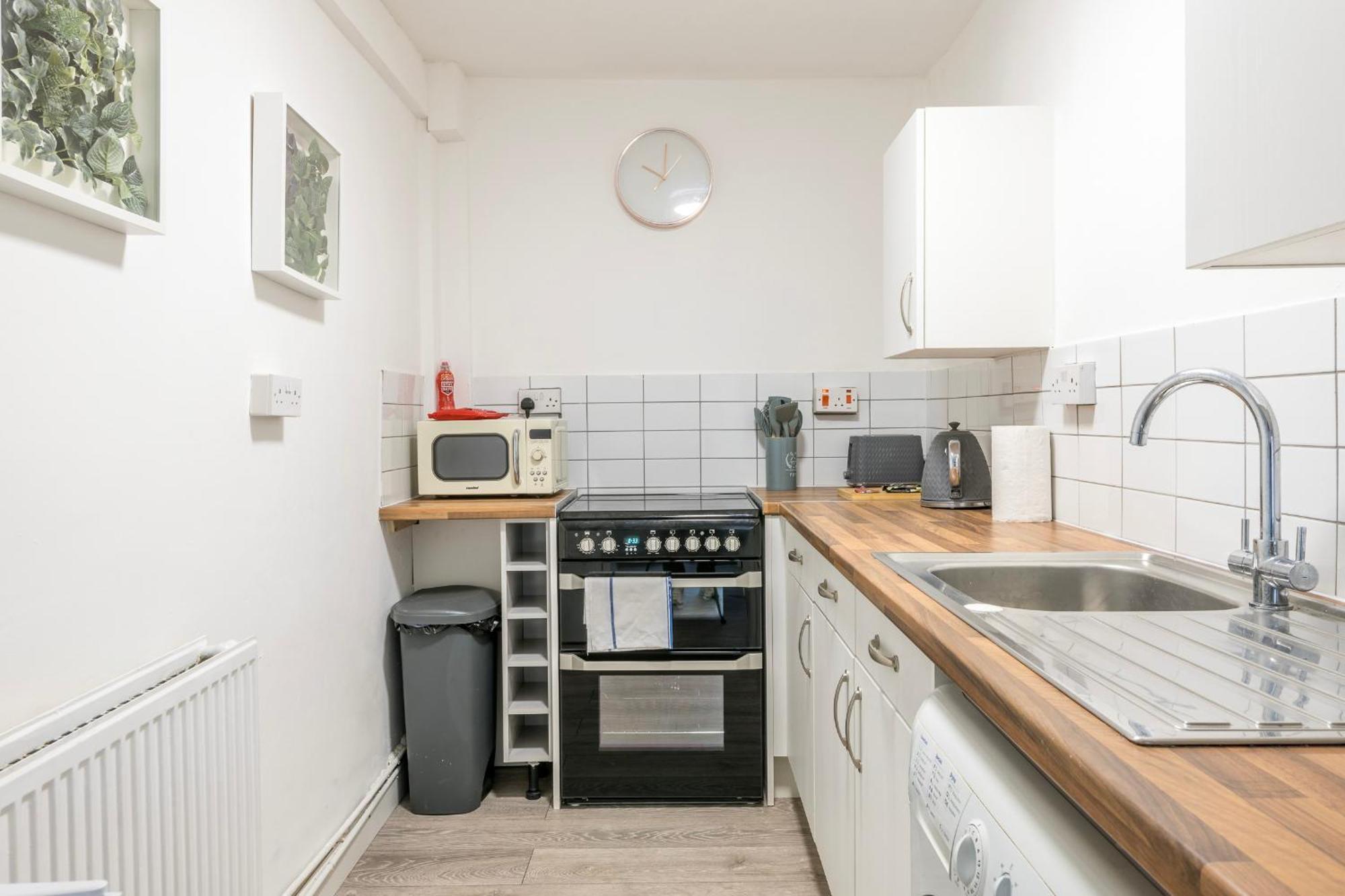 Central, Families, Contractors, Free Parking By Prescott Apartments Apartament Bristol