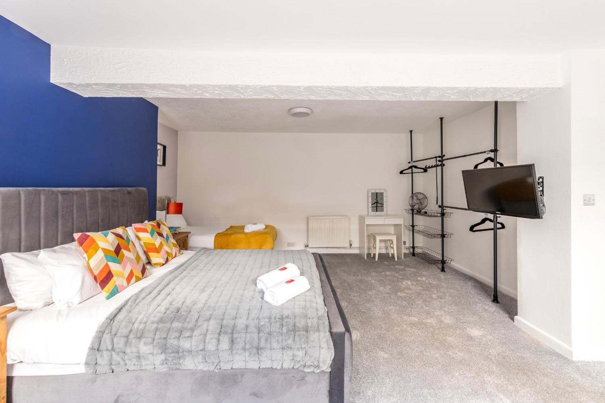 Central, Families, Contractors, Free Parking By Prescott Apartments Bristol